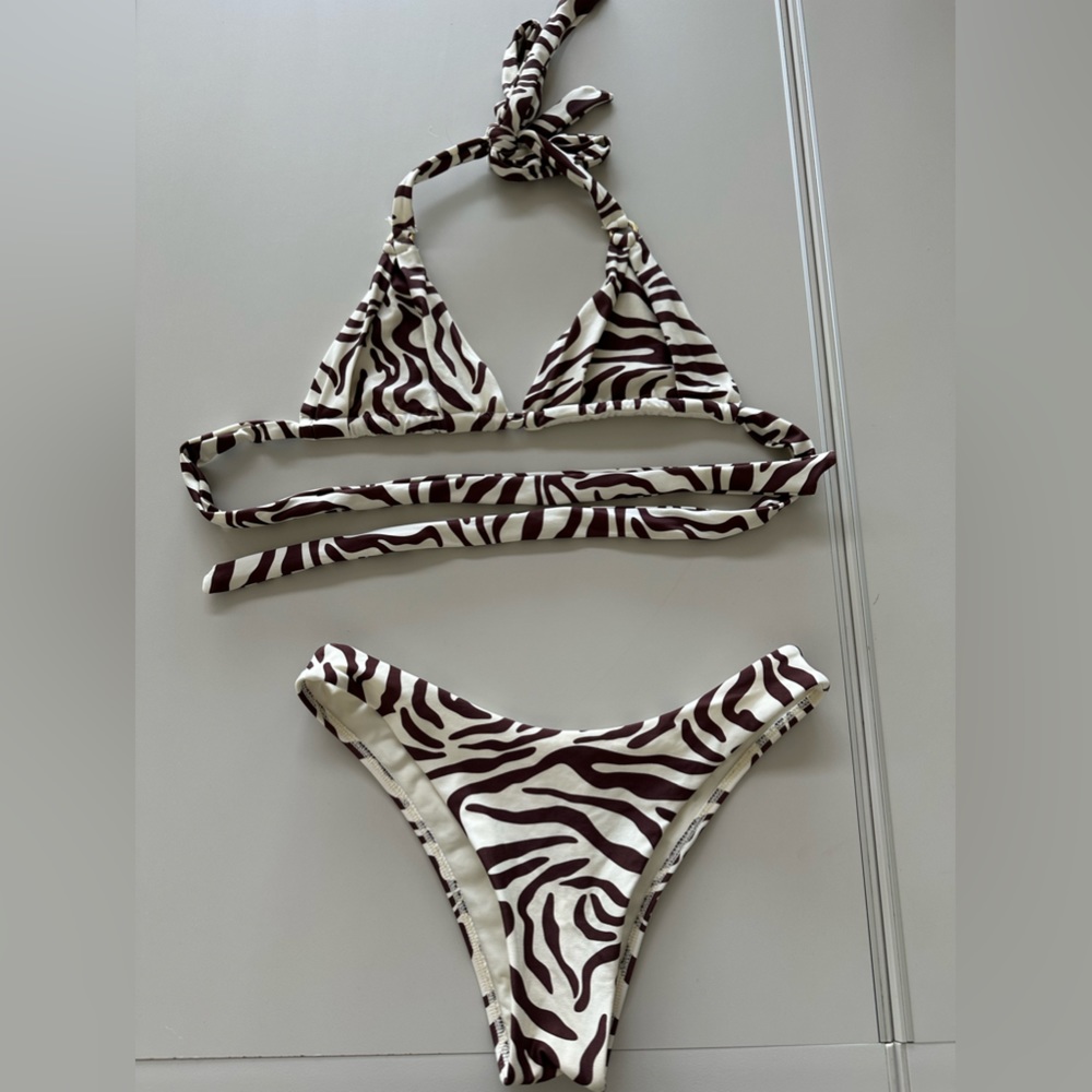 Monday swimwear print bikini